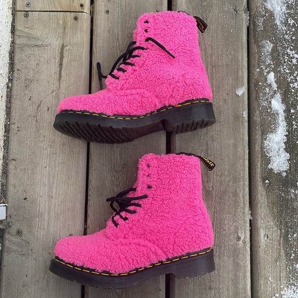 Brand New No Tags  💗 1460 PASCAL WOMEN'S FAUX SHEARLING BOOTS Doc Martens - Picture 9 of 13